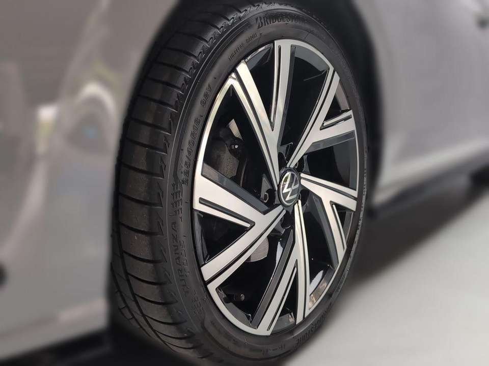 Volkswagen Golf - Imagem 8