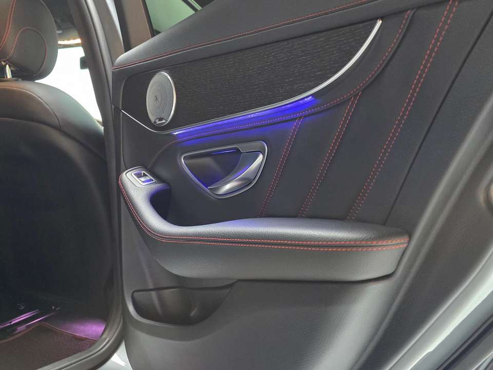 Mercedes-Benz C 43 AMG - Imagem 15