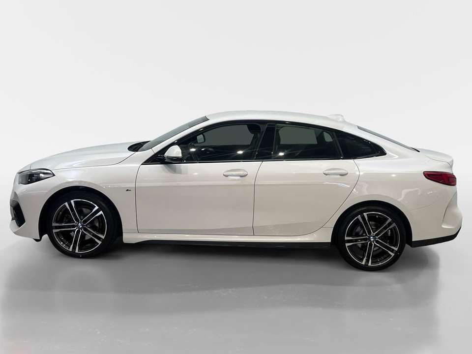 BMW 218 - Imagem 6