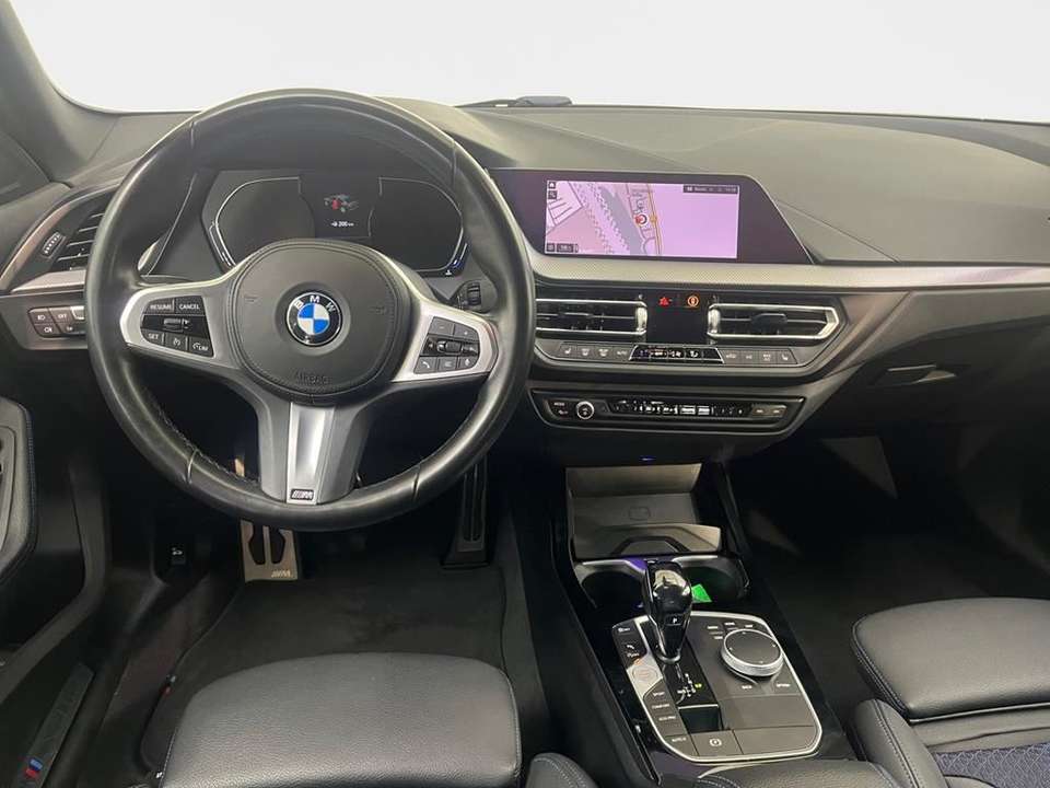 BMW 218 - Imagem 11