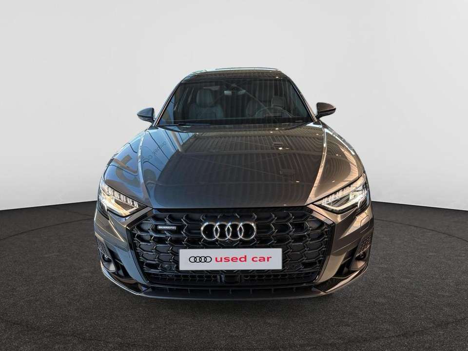 Audi A8 - Imagem 2