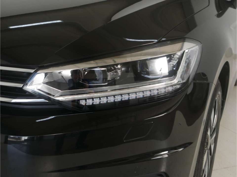 Volkswagen Touran - Imagem 9