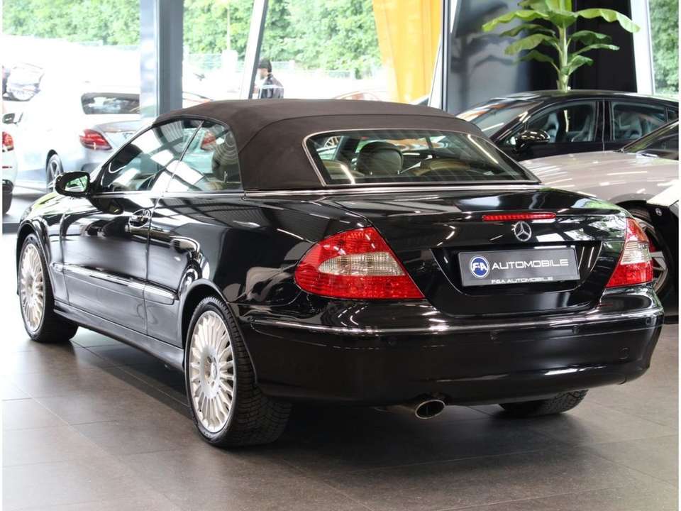 Mercedes-Benz CLK 200 - Imagem 4