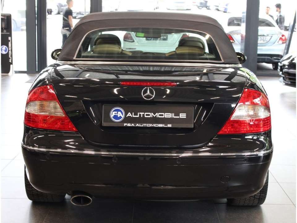 Mercedes-Benz CLK 200 - Imagem 6