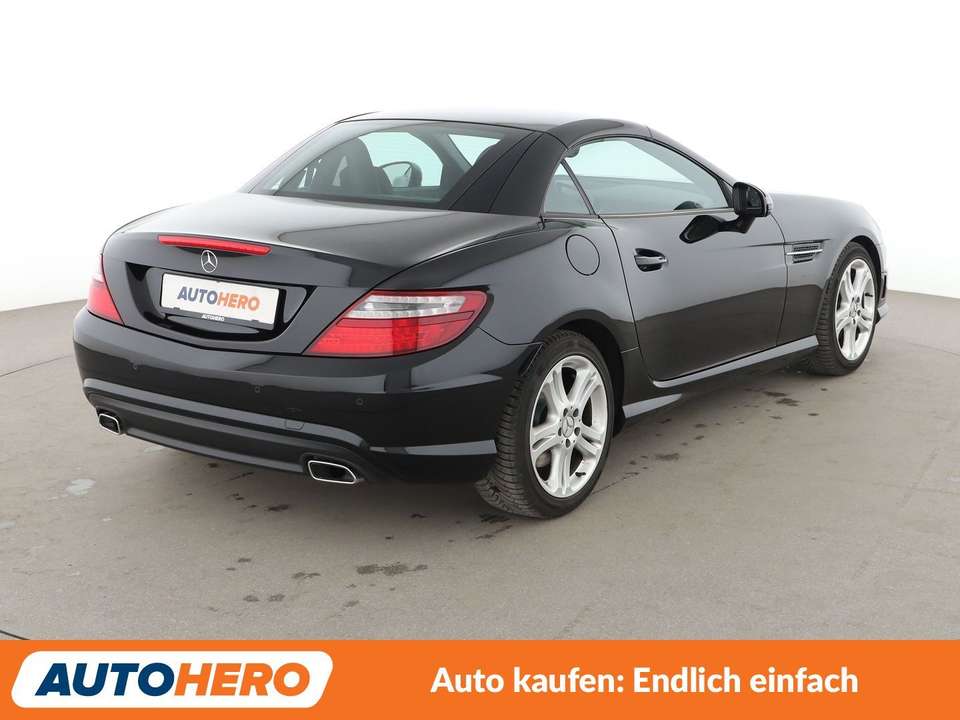 Mercedes-Benz SLK 200 - Imagem 6