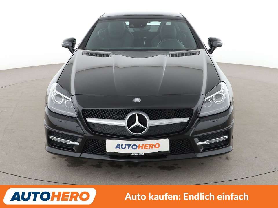 Mercedes-Benz SLK 200 - Imagem 9