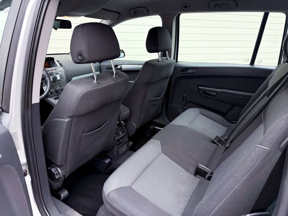 Opel Zafira - Imagem 10