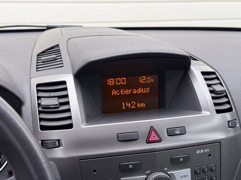 Opel Zafira - Imagem 17