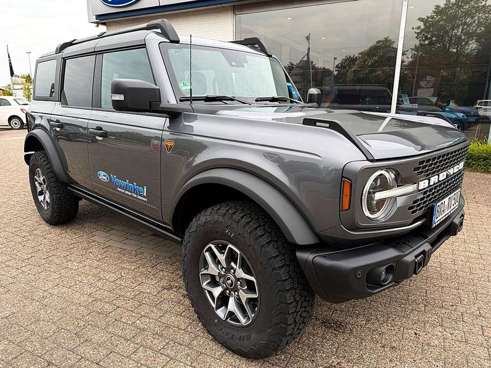 Ford Bronco - Imagem 2