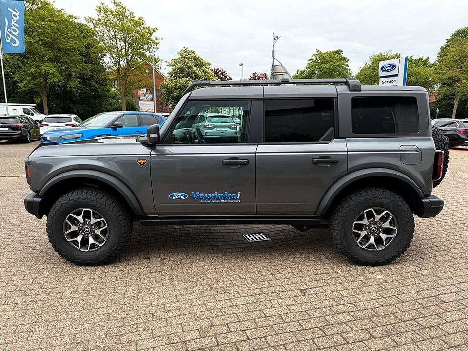 Ford Bronco - Imagem 7