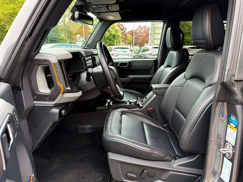 Ford Bronco - Imagem 14
