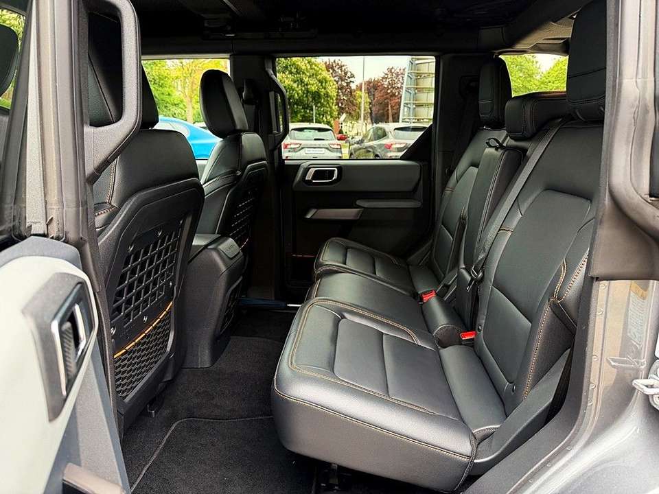 Ford Bronco - Imagem 15