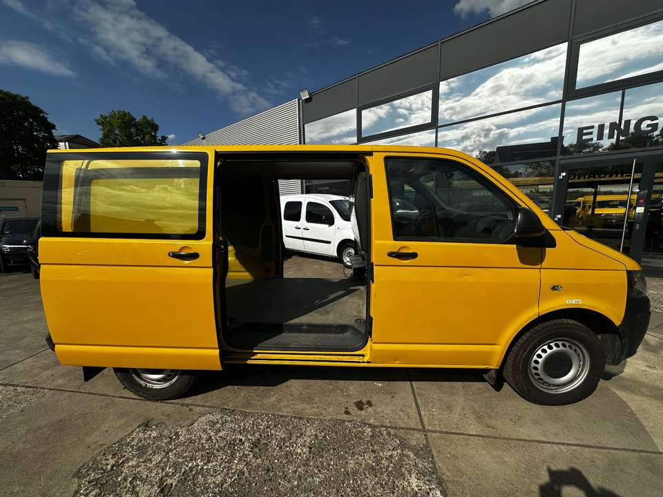 Volkswagen T5 Transporter - Imagem 1