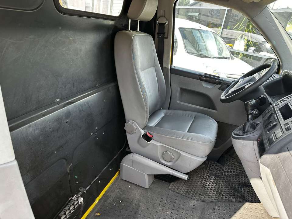 Volkswagen T5 Transporter - Imagem 10