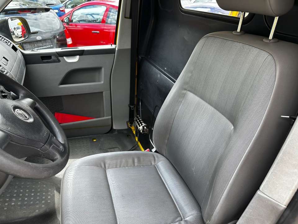 Volkswagen T5 Transporter - Imagem 15