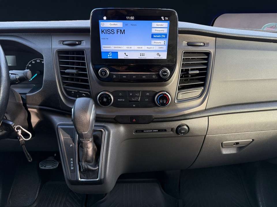 Ford Tourneo Custom - Imagem 11