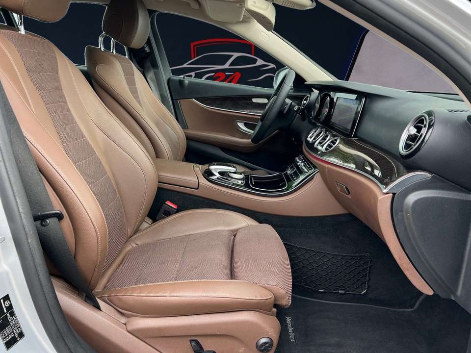 Mercedes-Benz E 200 - Imagem 13