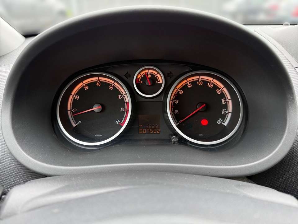 Opel Corsa - Imagem 11