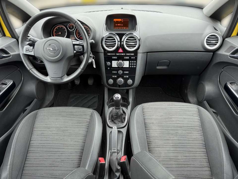Opel Corsa - Imagem 12