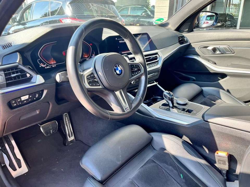 BMW 330 - Imagem 7