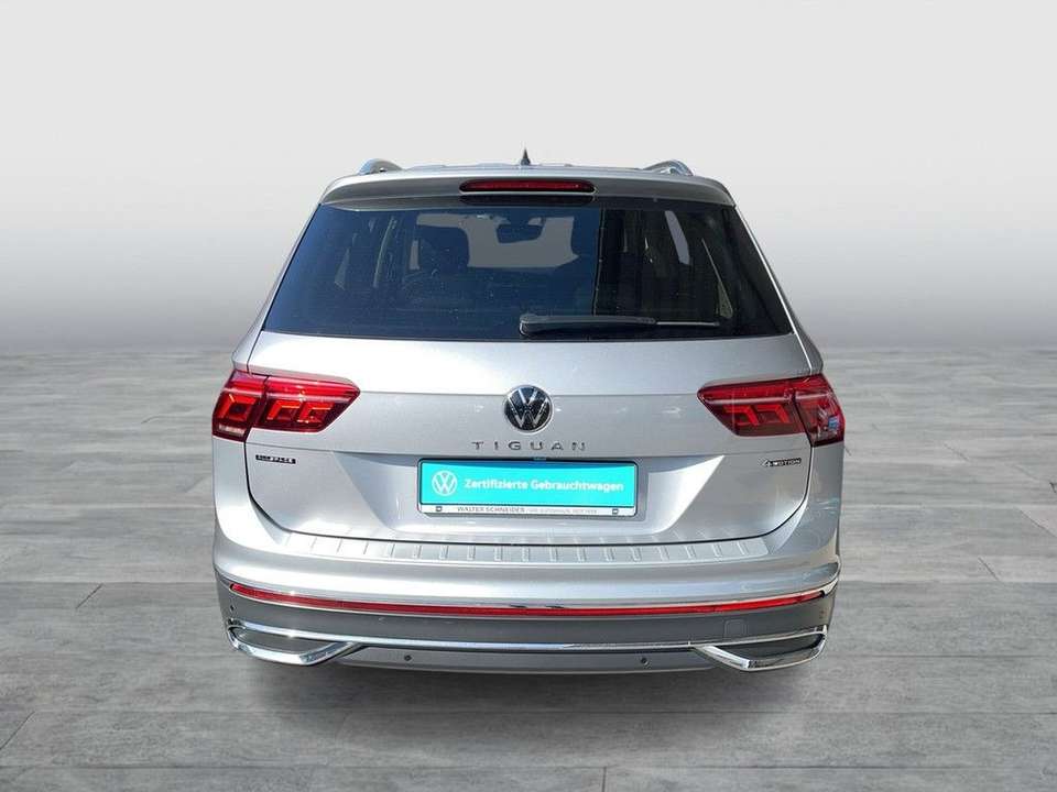 Volkswagen Tiguan Allspace - Imagem 6
