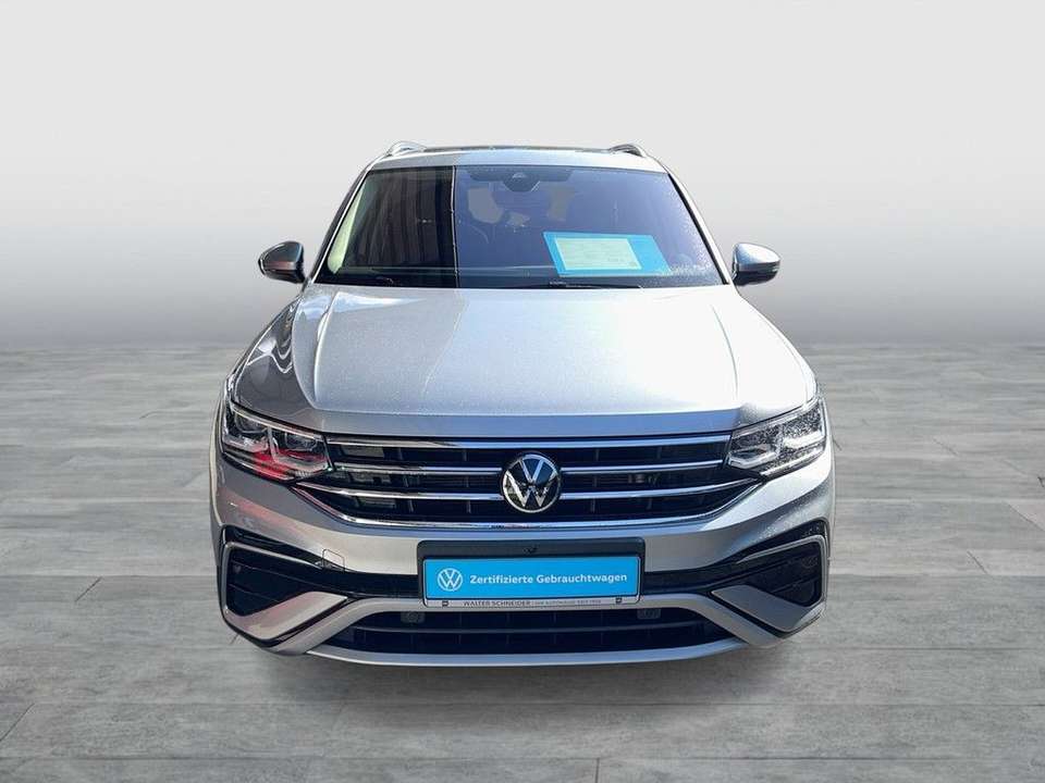 Volkswagen Tiguan Allspace - Imagem 8