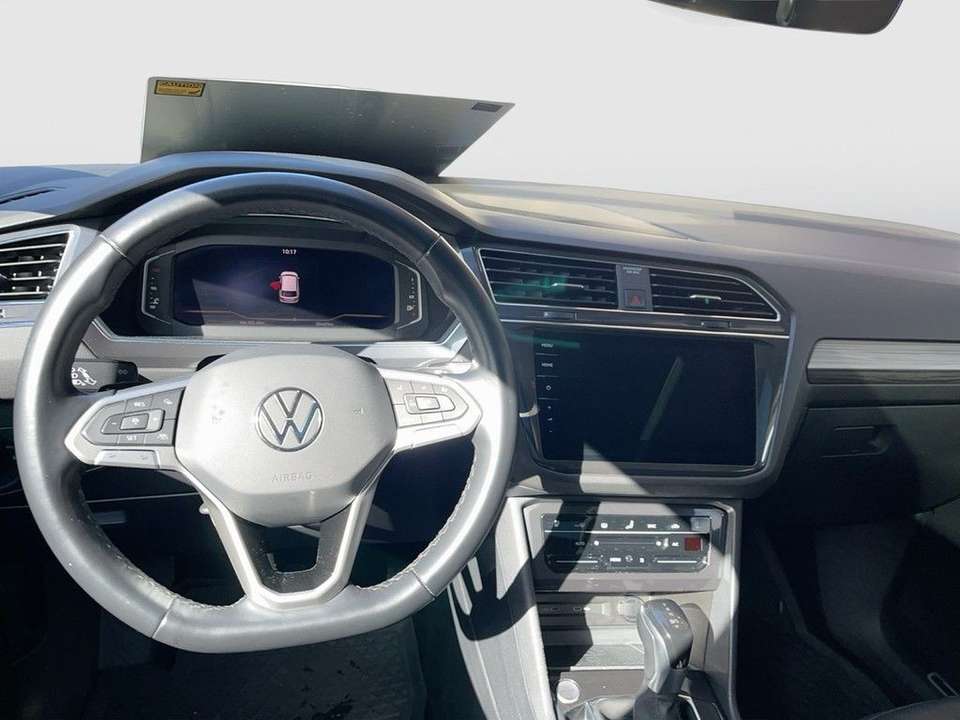 Volkswagen Tiguan Allspace - Imagem 9