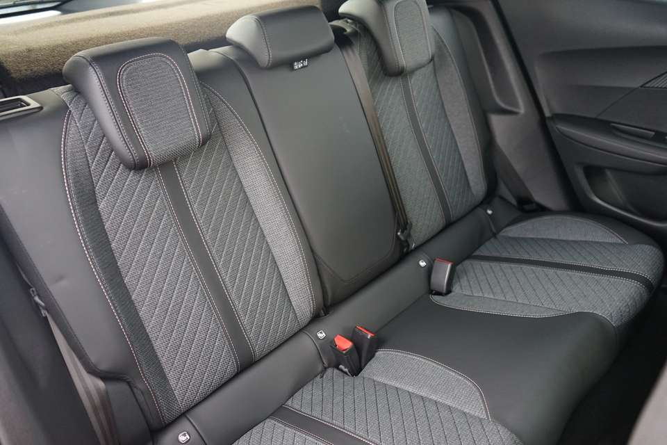 Car picture 6