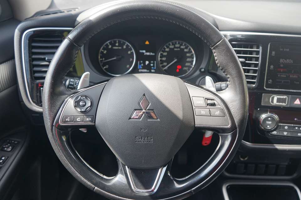 Mitsubishi Outlander - Imagem 13