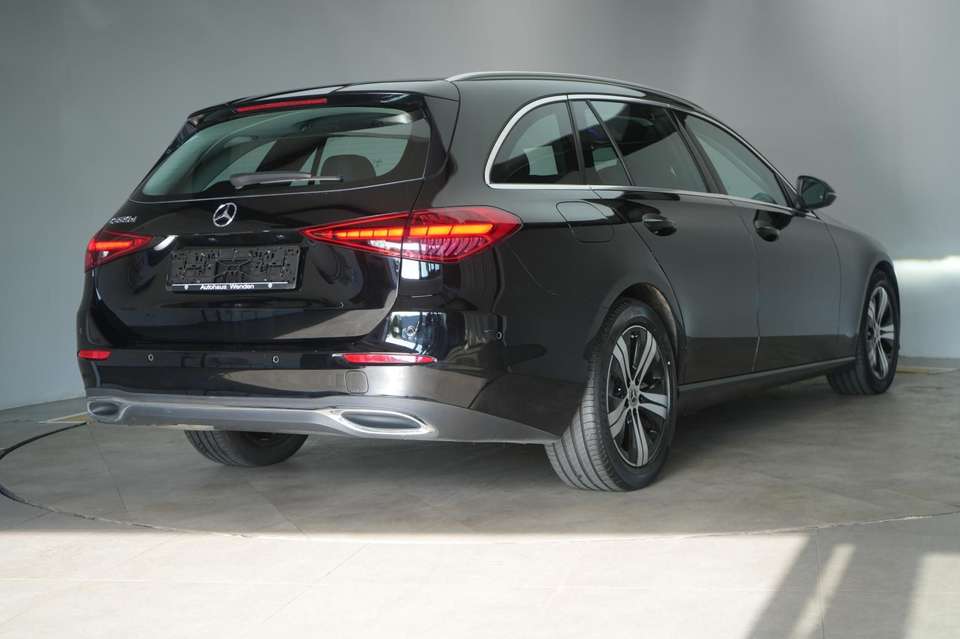 Mercedes-Benz C 220 - Imagem 4