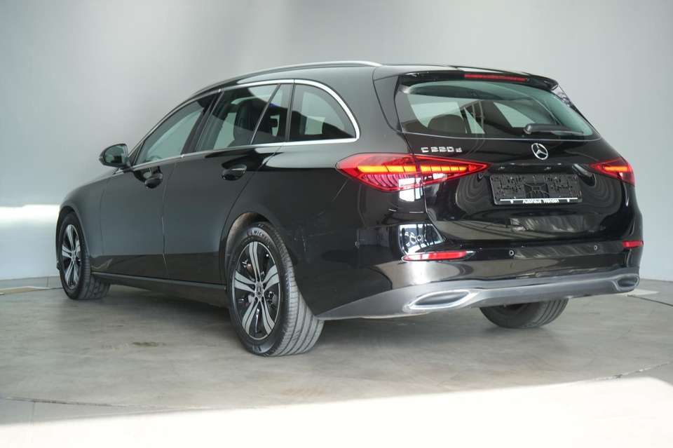 Mercedes-Benz C 220 - Imagem 5