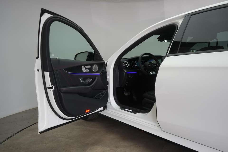Mercedes-Benz E 53 AMG - Imagem 11