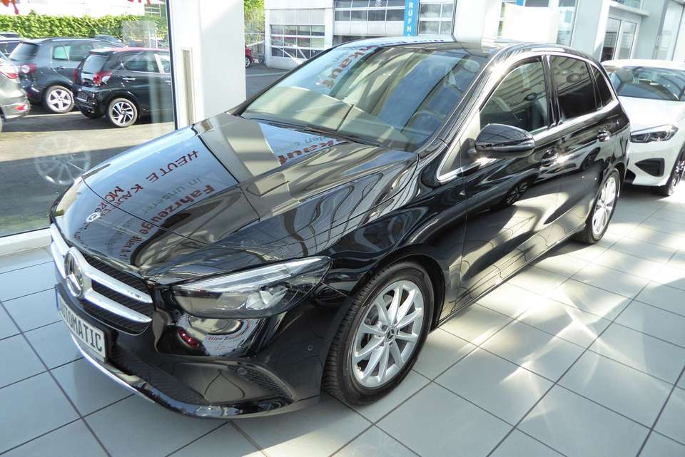 Mercedes-Benz B 180 - Imagem 1