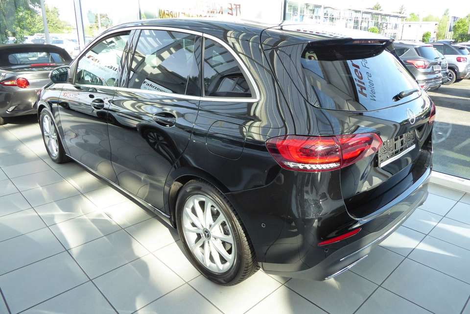 Mercedes-Benz B 180 - Imagem 4