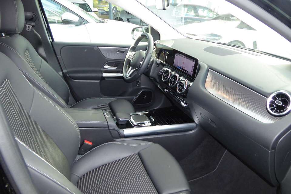 Mercedes-Benz B 180 - Imagem 6