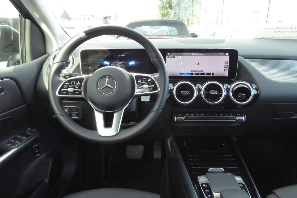 Mercedes-Benz B 180 - Imagem 8