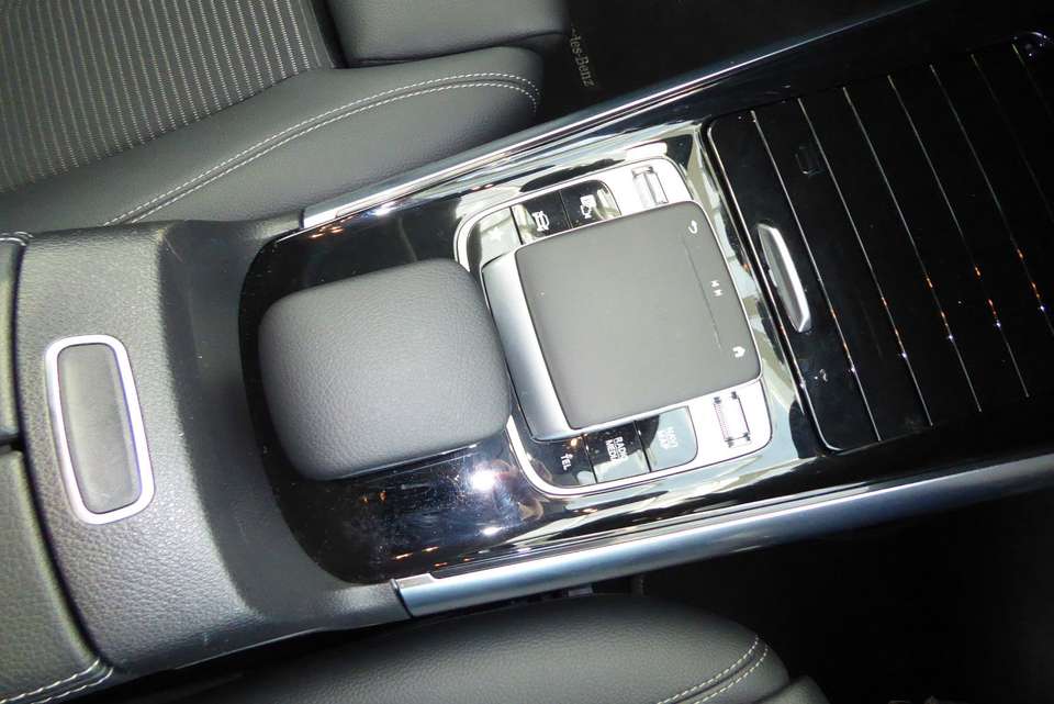 Mercedes-Benz B 180 - Imagem 11