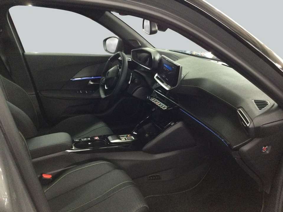 Peugeot 2008 - Imagem 12