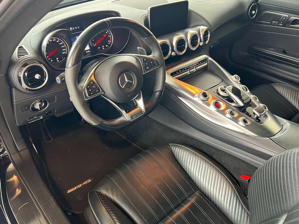 Mercedes-Benz AMG GT - Imagem 9