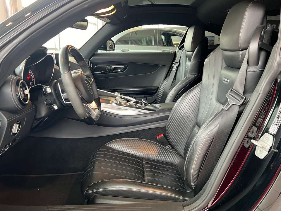 Mercedes-Benz AMG GT - Imagem 11