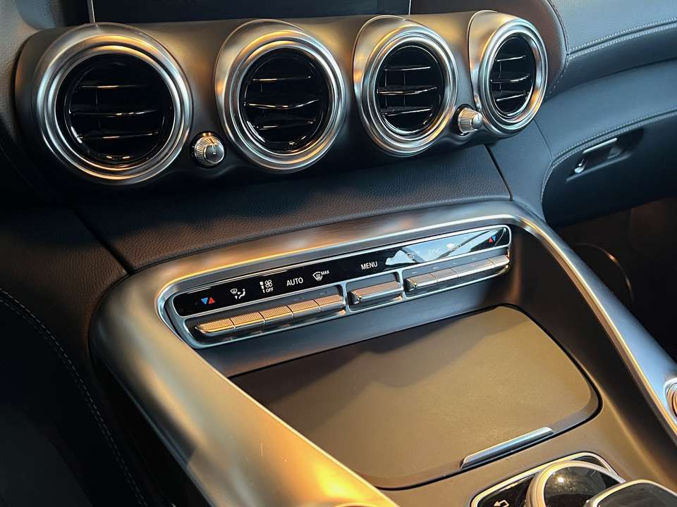 Mercedes-Benz AMG GT - Imagem 14