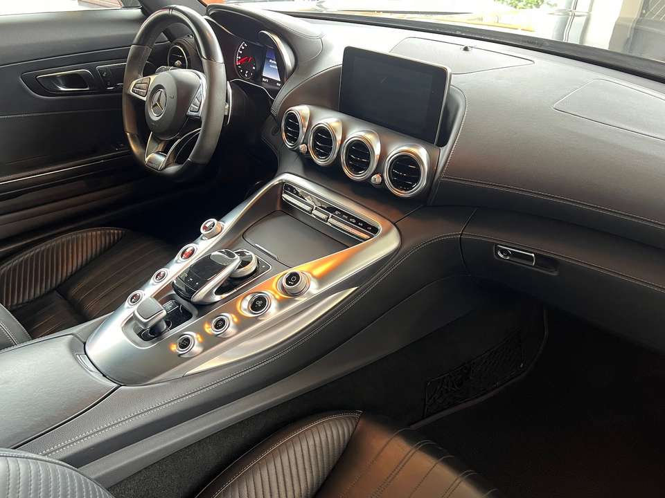 Mercedes-Benz AMG GT - Imagem 15