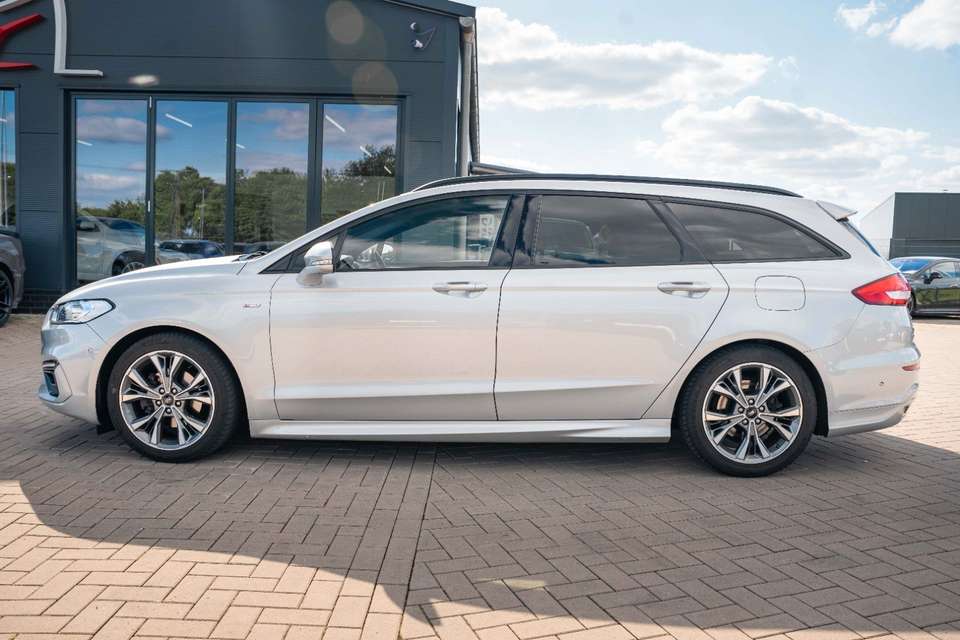 Ford Mondeo - Imagem 12