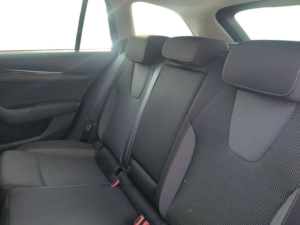 Car picture 9