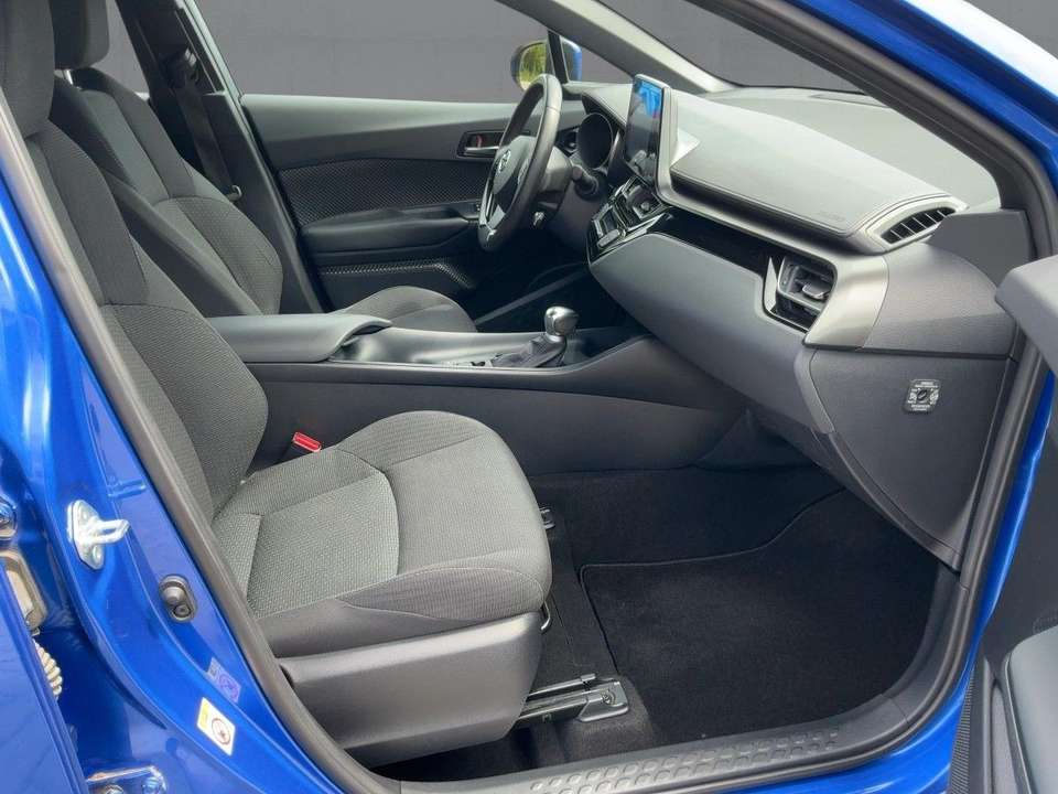Toyota C-HR - Imagem 12