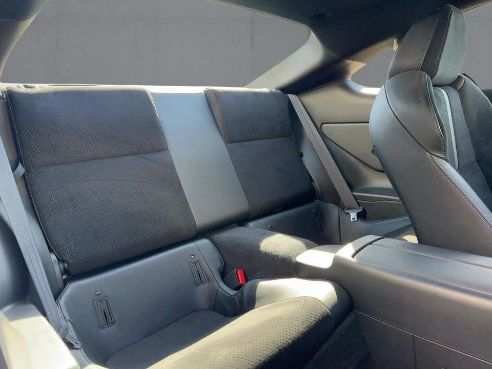 Toyota GR86 - Imagem 13