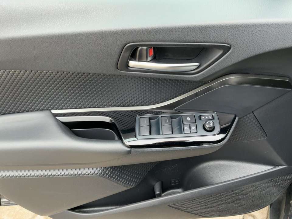 Toyota C-HR - Imagem 15