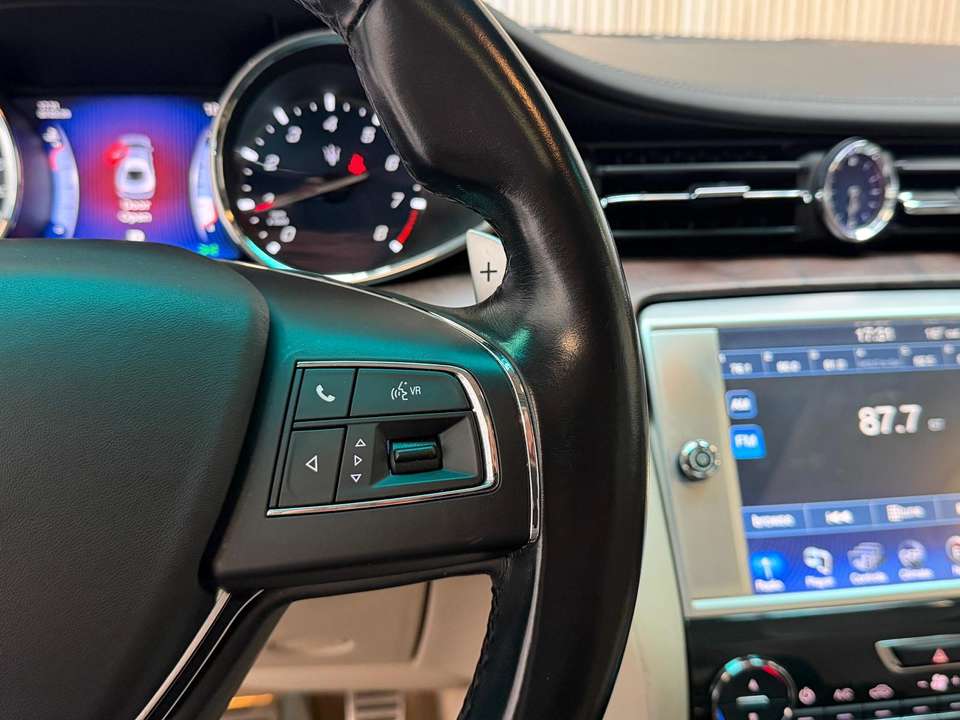 Maserati Quattroporte - Imagem 8