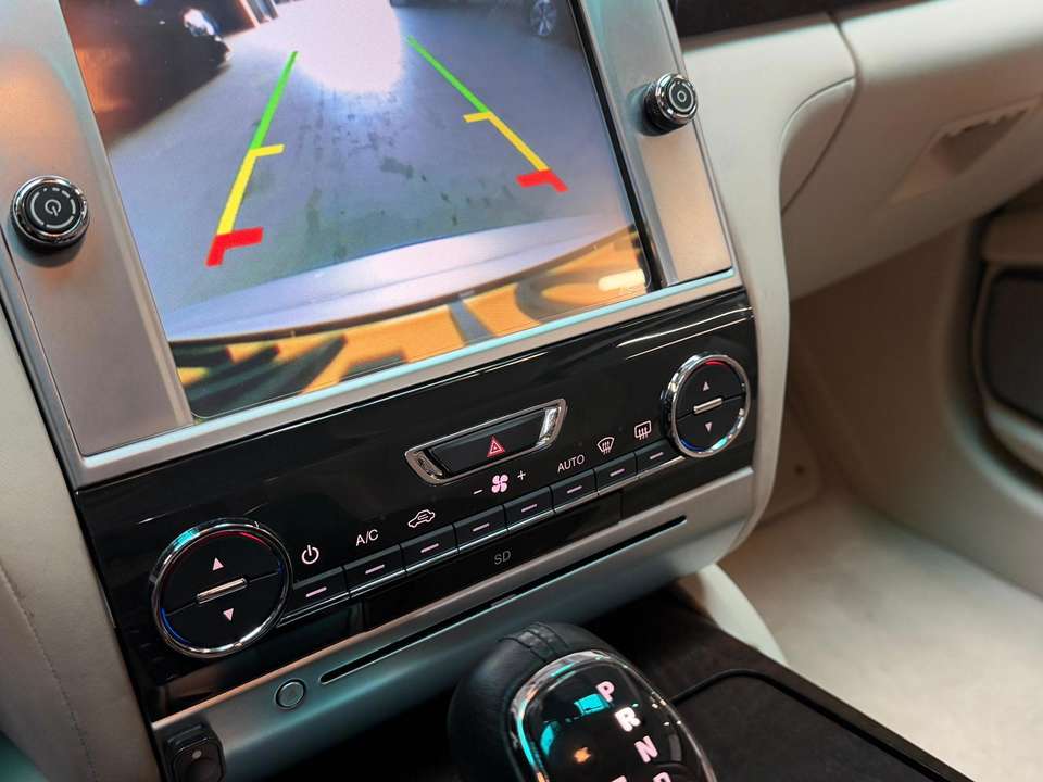 Maserati Quattroporte - Imagem 14