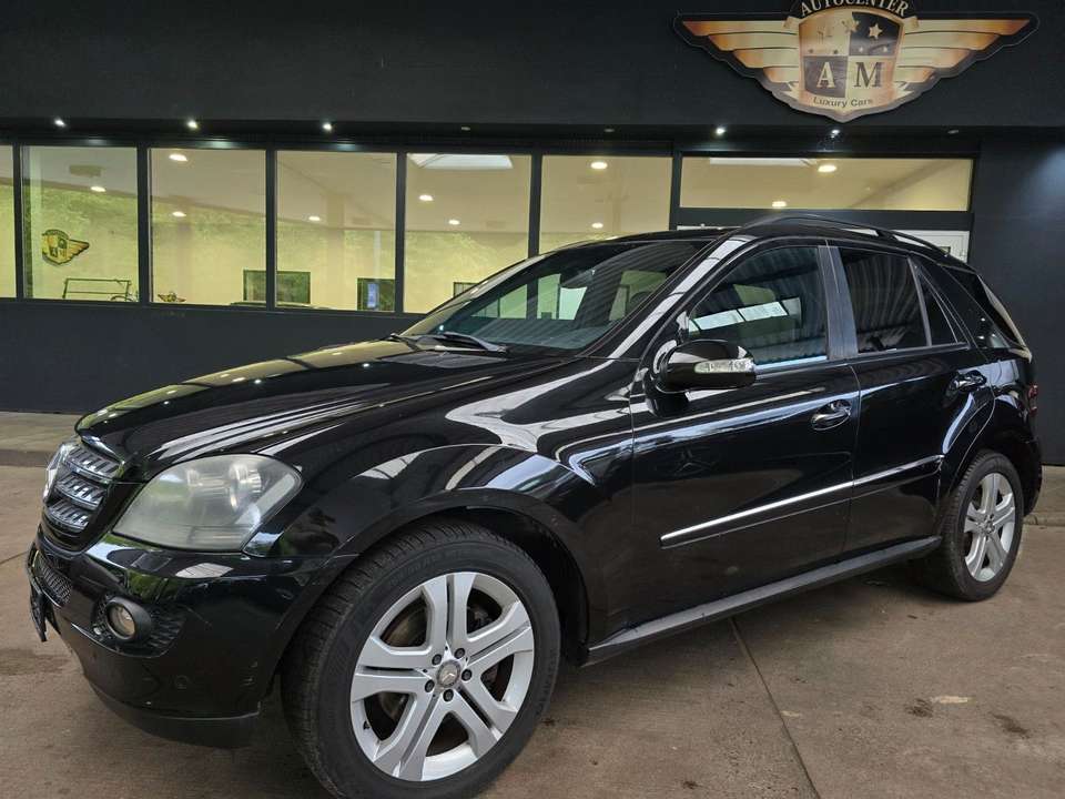 Mercedes-Benz ML 320 - Imagem 1